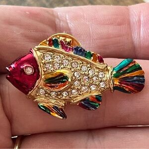 Vibrant Multicolor Enamel Fish Brooch with Sparkling Crystals